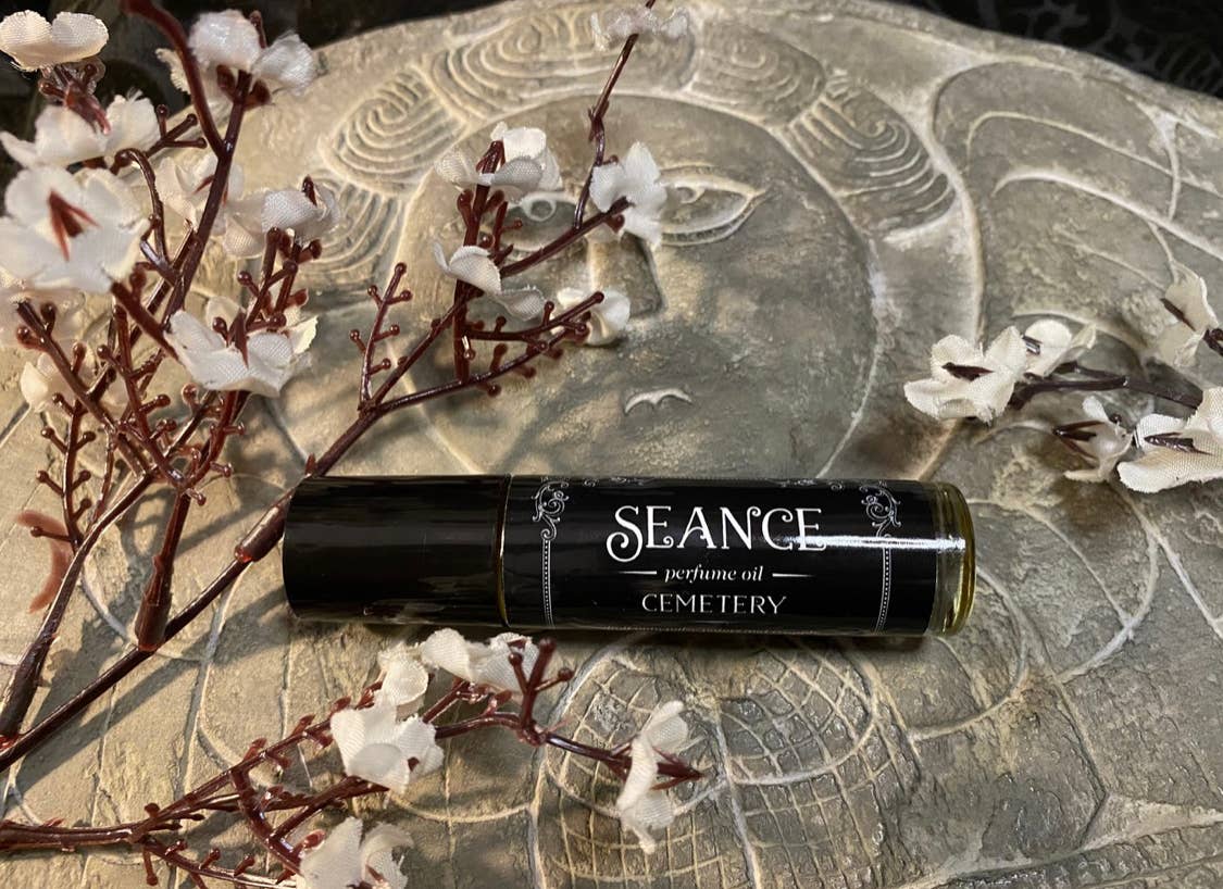 Cemetery- dragons blood, grass, patchouli, vanilla